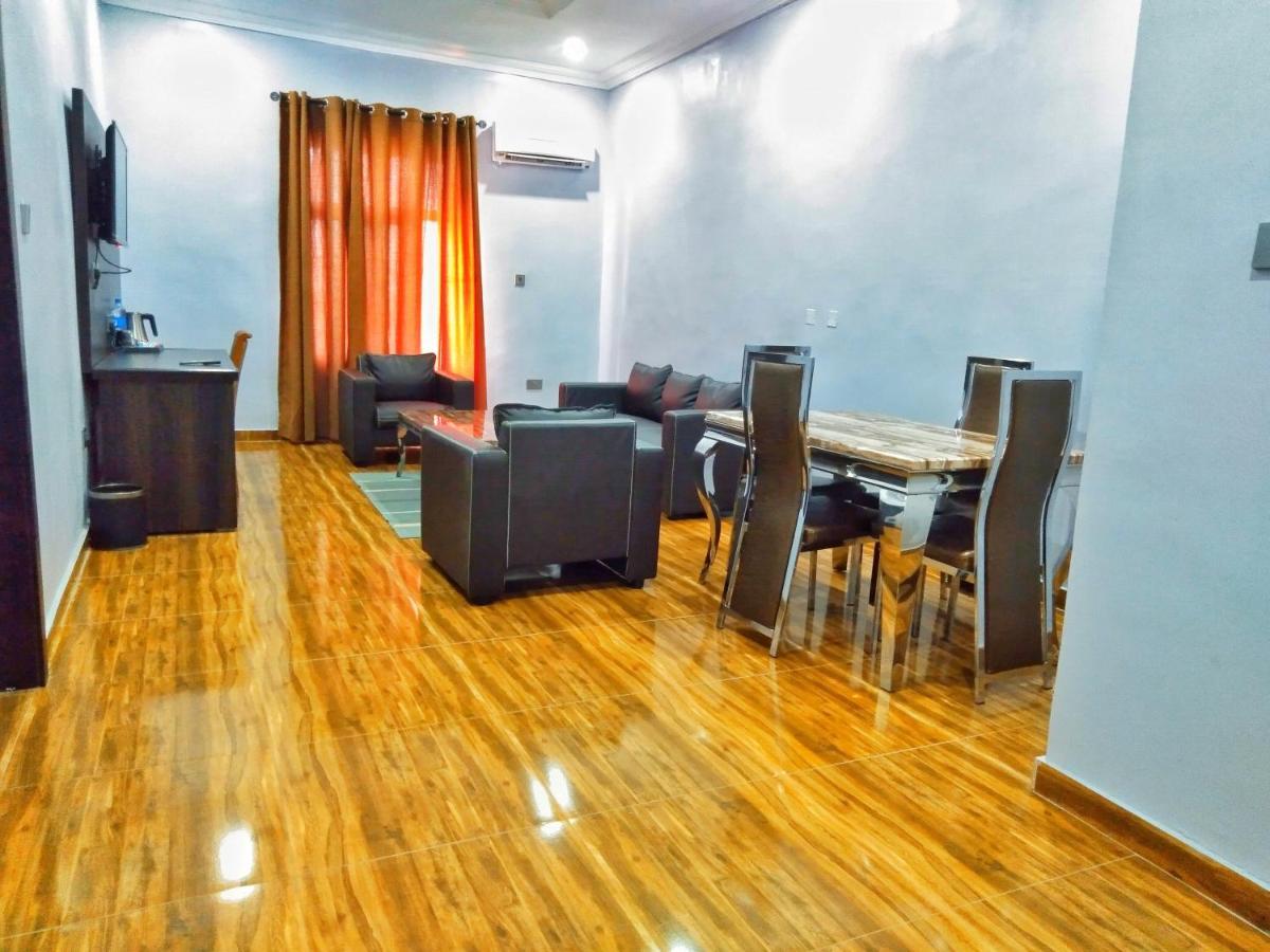 Wetland Hotel Ughelli Экстерьер фото