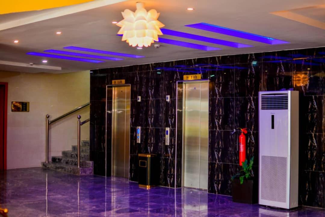 Wetland Hotel Ughelli Экстерьер фото