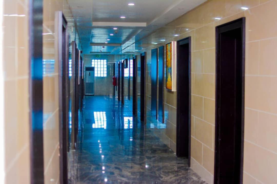Wetland Hotel Ughelli Экстерьер фото