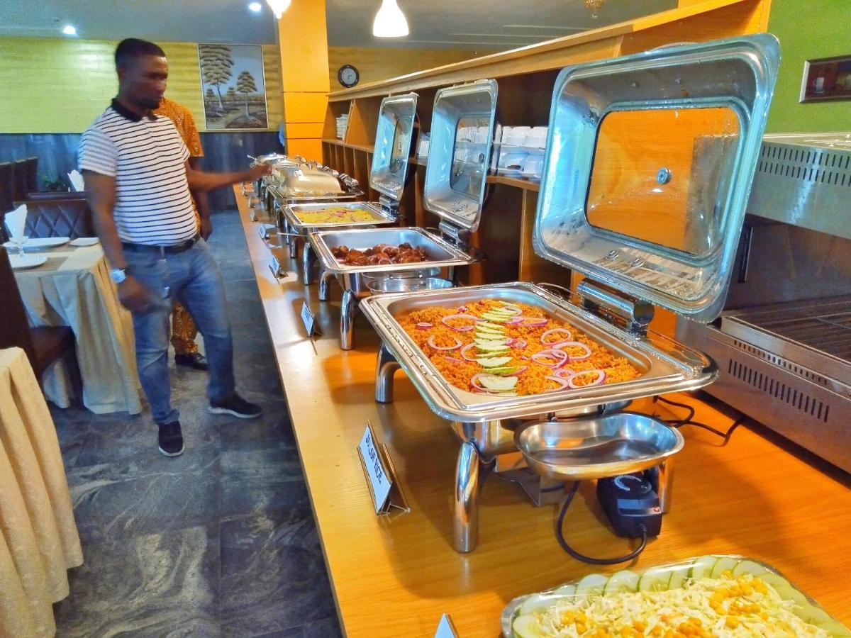 Wetland Hotel Ughelli Экстерьер фото